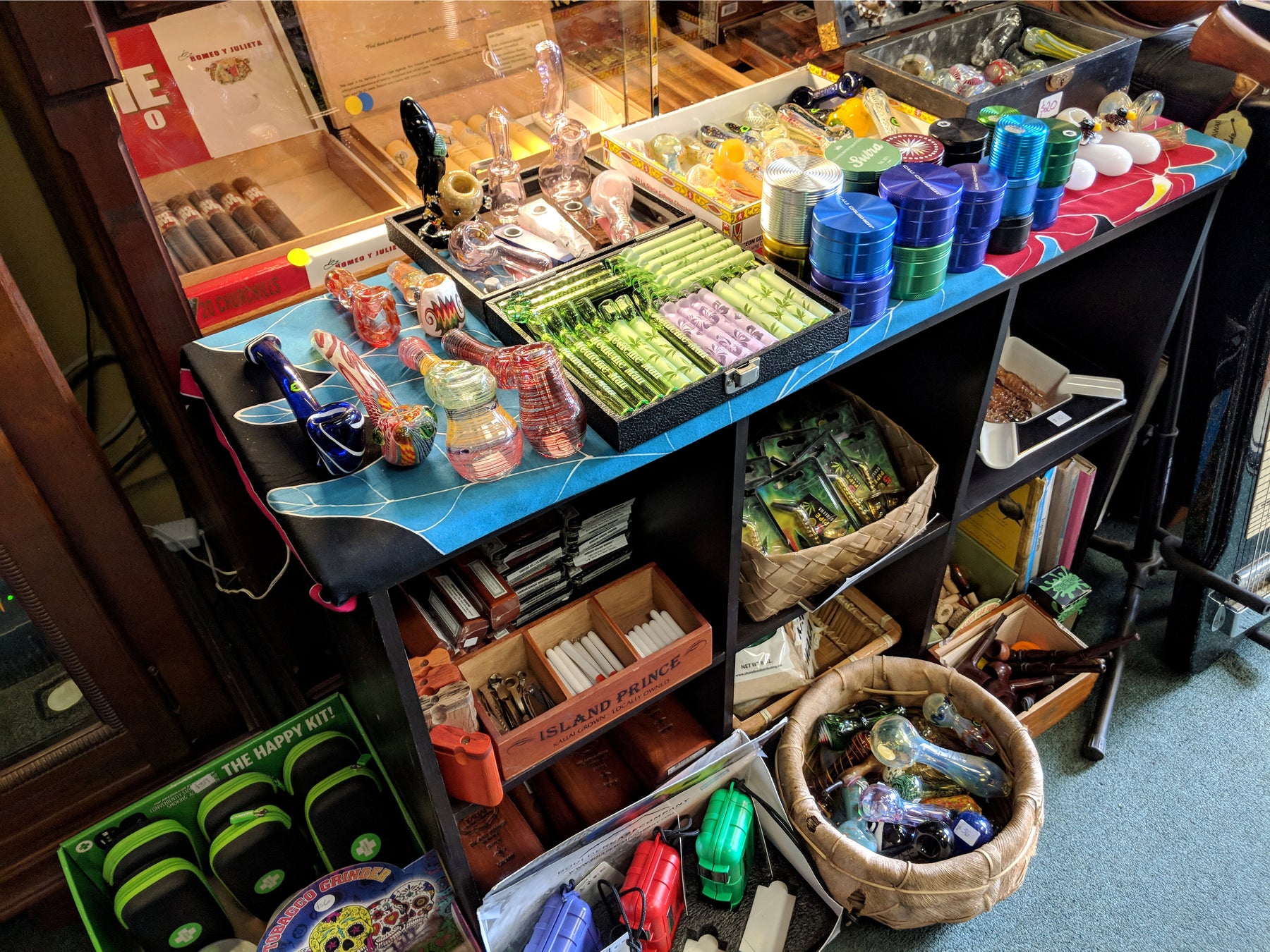 Top 10 Things to Keep Stocked in Your Headshop That are Always in Demand